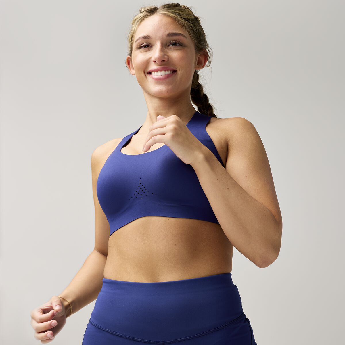 Crossback 2.0 Sports Bra - Image 5